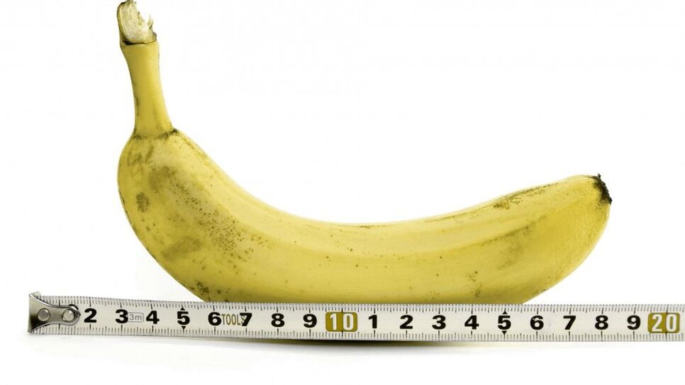 Measure the penis after gel enlargement using the example of a banana